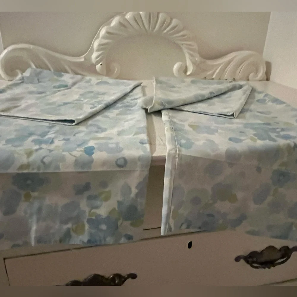 Vintage pair Pillow Cases